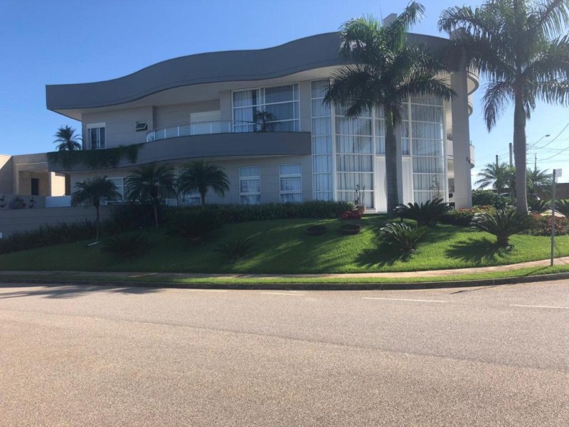 Espetacular sobrado com 5 dormitórios à venda, 780 m² por R$
