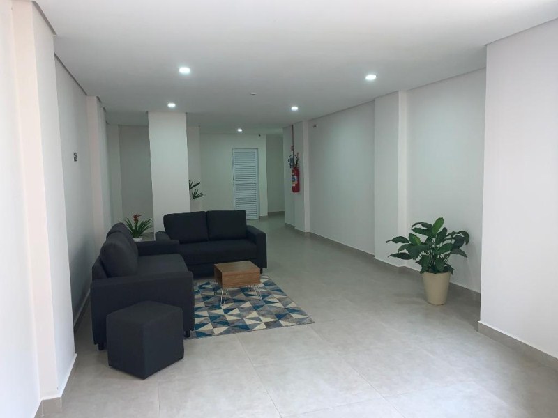 Apartamento com 2 dormitórios à venda, 55 m² por R$ 198.000 