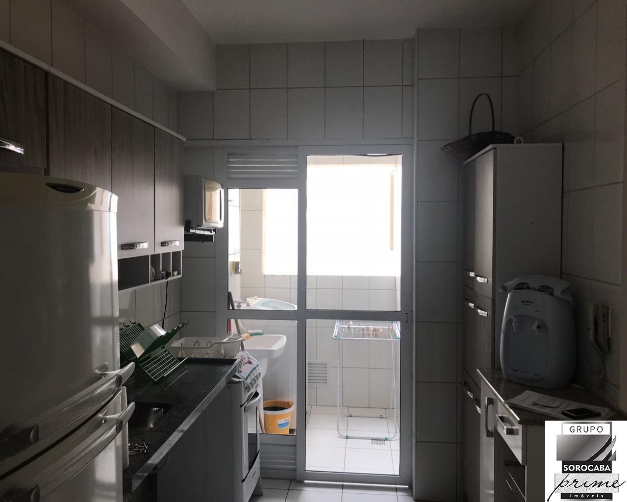 Apartamento com 2 dormitórios para alugar, 78 m² por R$ 2.70