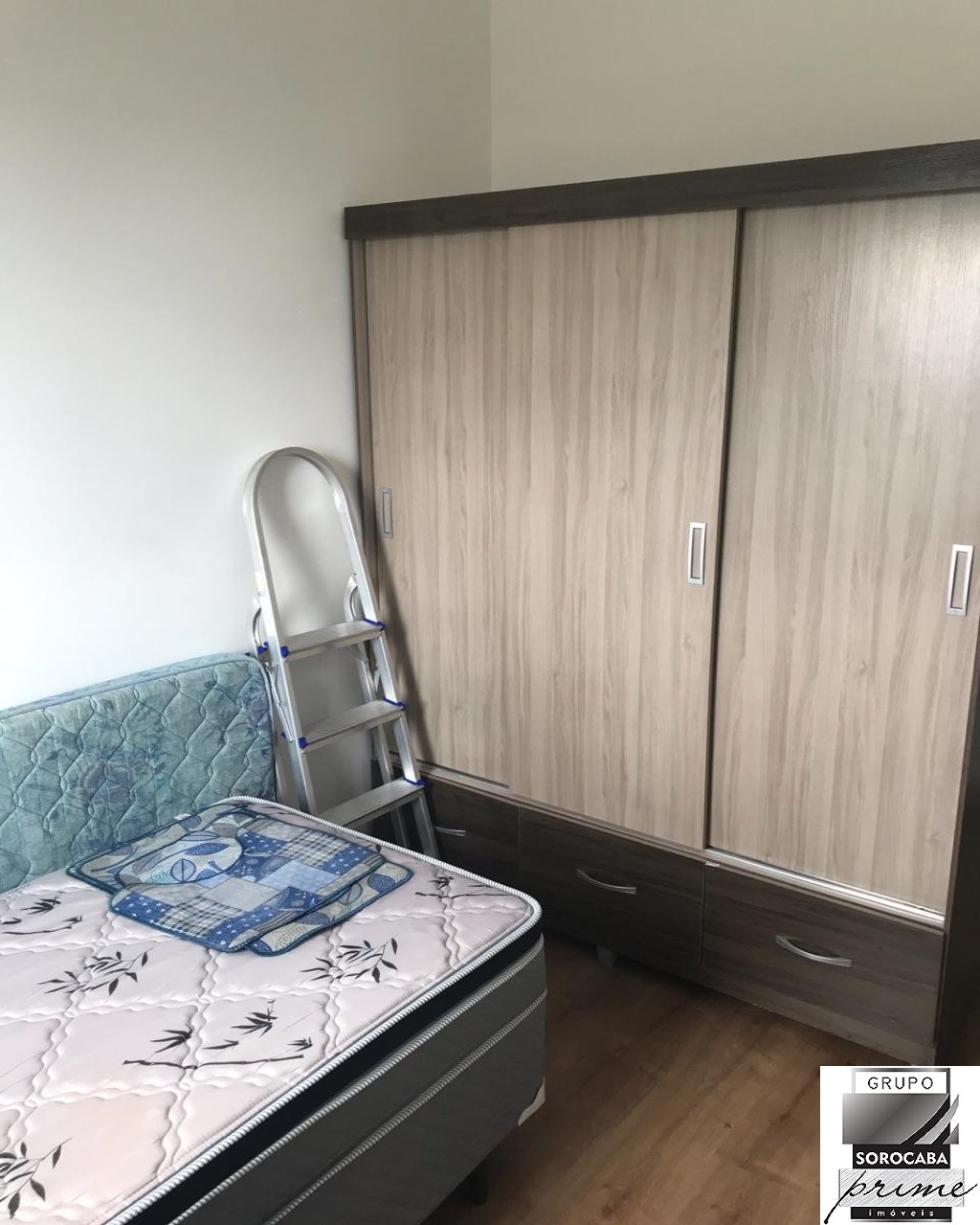 Apartamento com 2 dormitórios para alugar, 78 m² por R$ 2.70