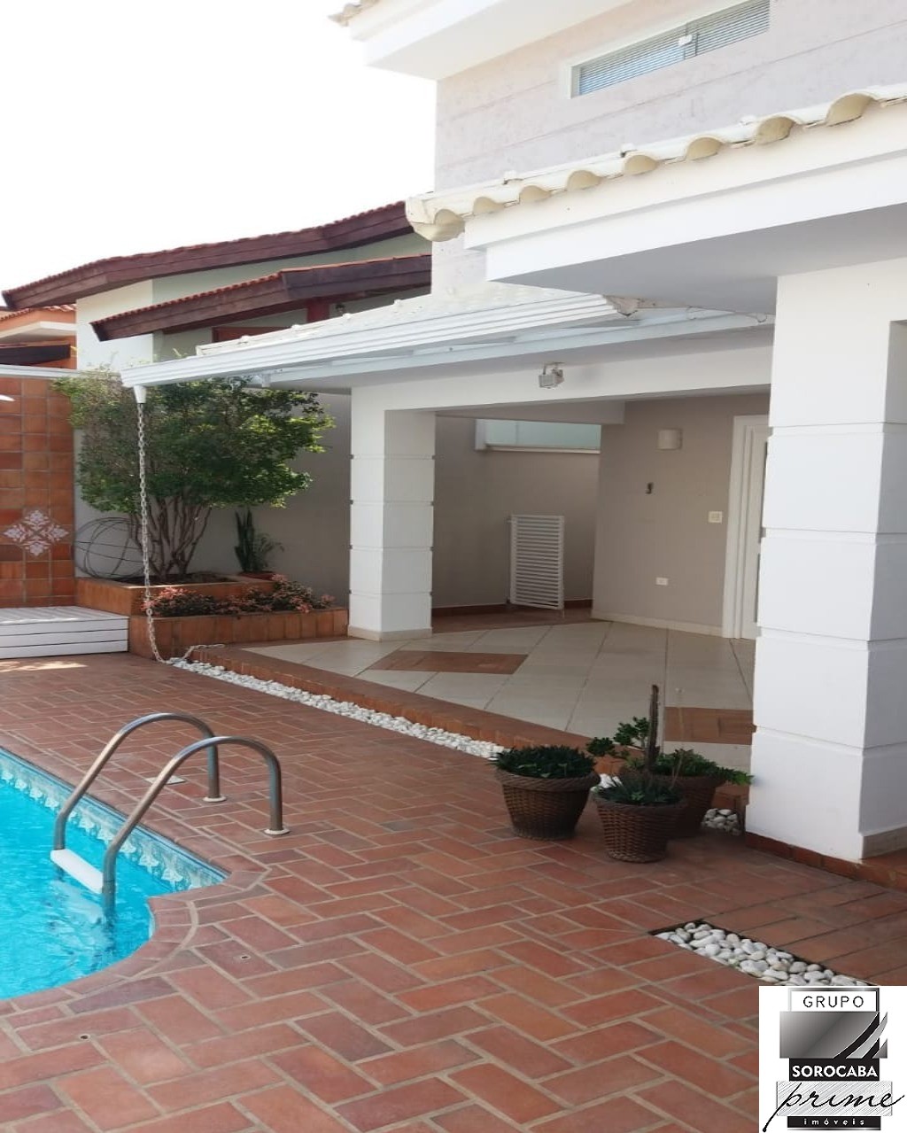 Sobrado com 3 dormitórios à venda, 316 m² por R$ 1.250.000 -