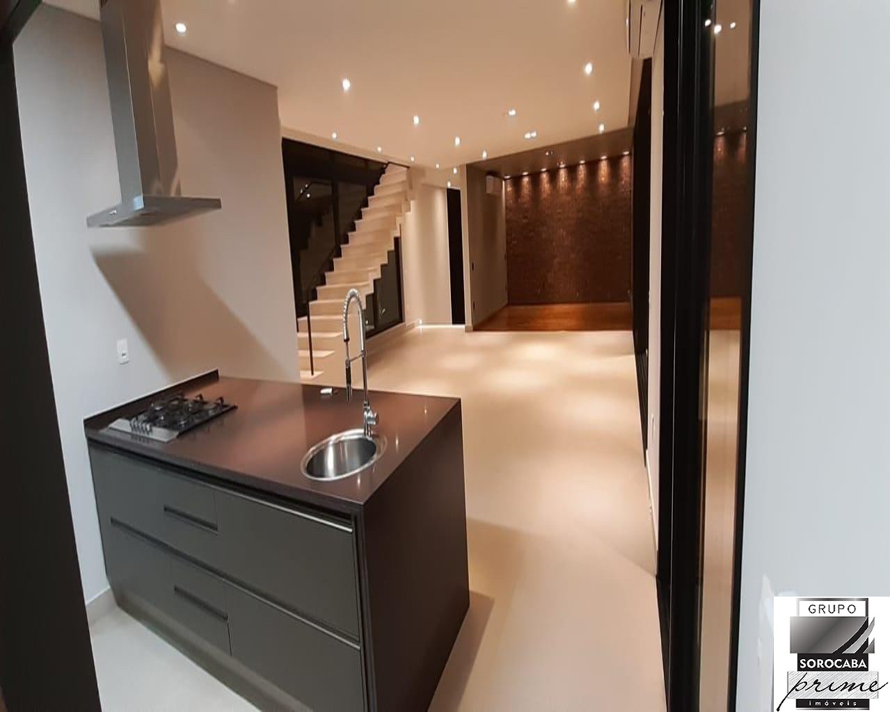 Sobrado com 4 dormitórios à venda, 427 m² por R$ 3.000.000 -