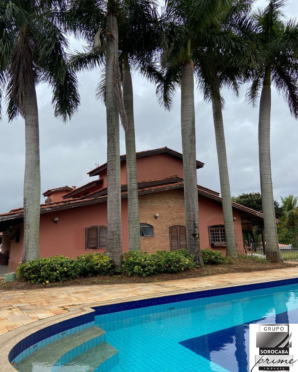 Sobrado com 3 dormitórios à venda, 750 m² por R$ 2.200.000,0