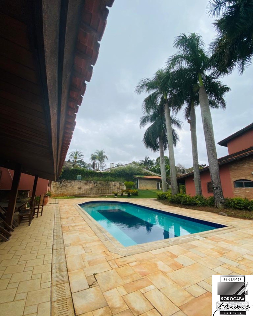 Sobrado com 3 dormitórios à venda, 750 m² por R$ 2.200.000,0