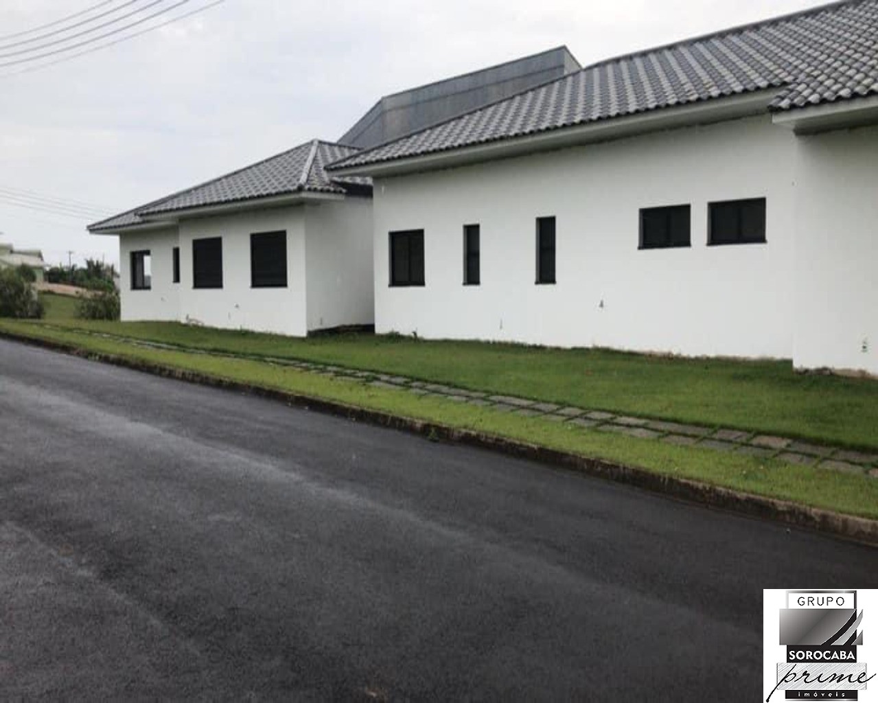 Casa com 4 dormitórios à venda, 320 m² por R$1.200.000,00 - 