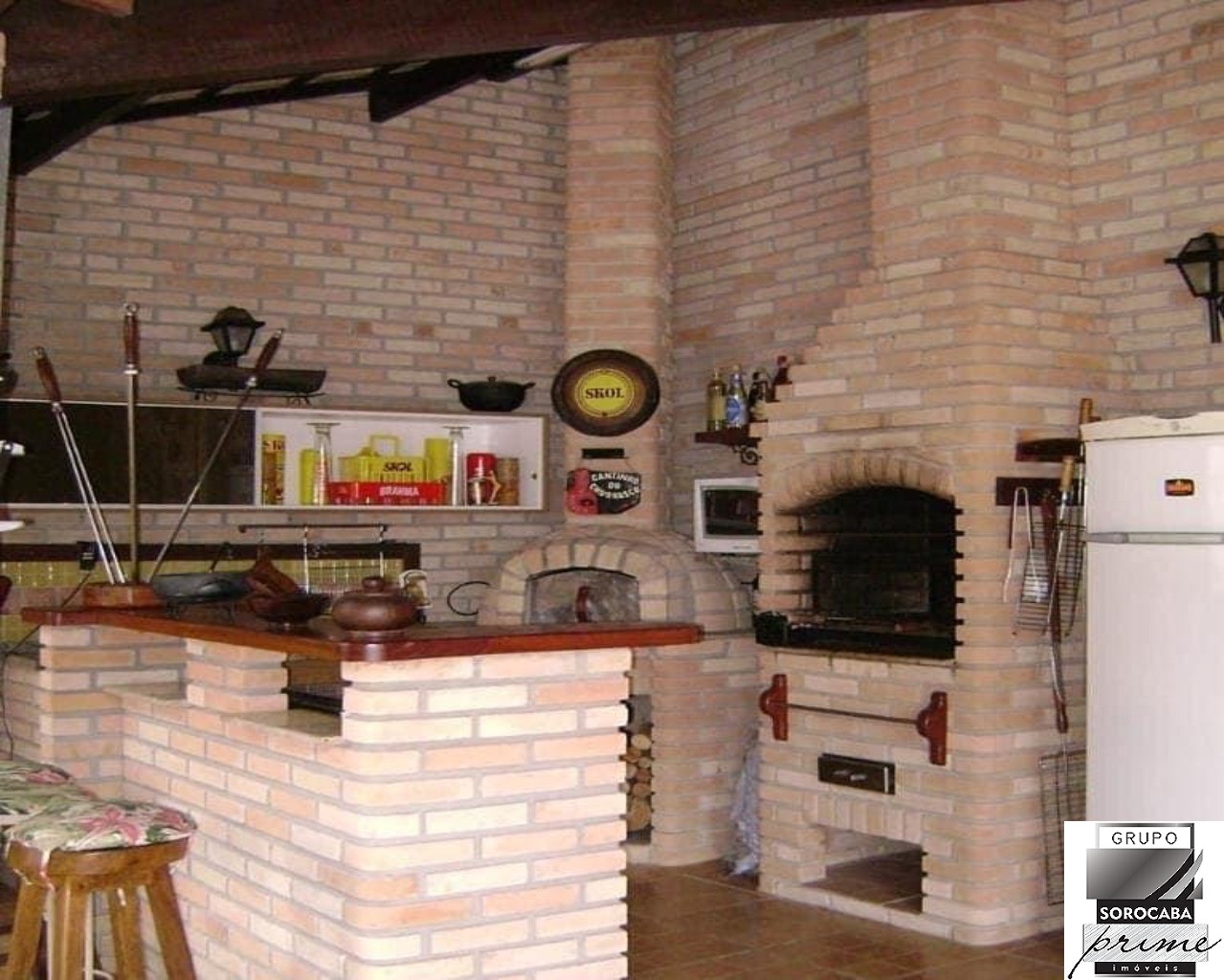 Casa com 3 dormitórios à venda, 176 m² por R$ 580.000 - cond