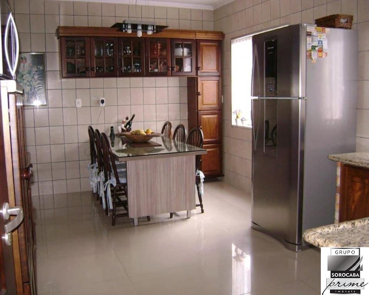 Casa com 3 dormitórios à venda, 176 m² por R$ 580.000 - cond