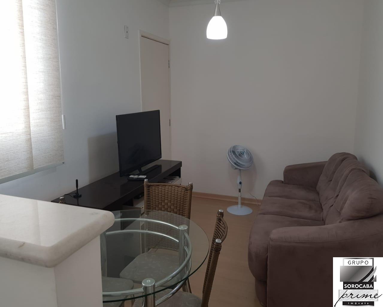 Apartamento com 2 dormitórios à venda, 50 m² por R$ 165.000 