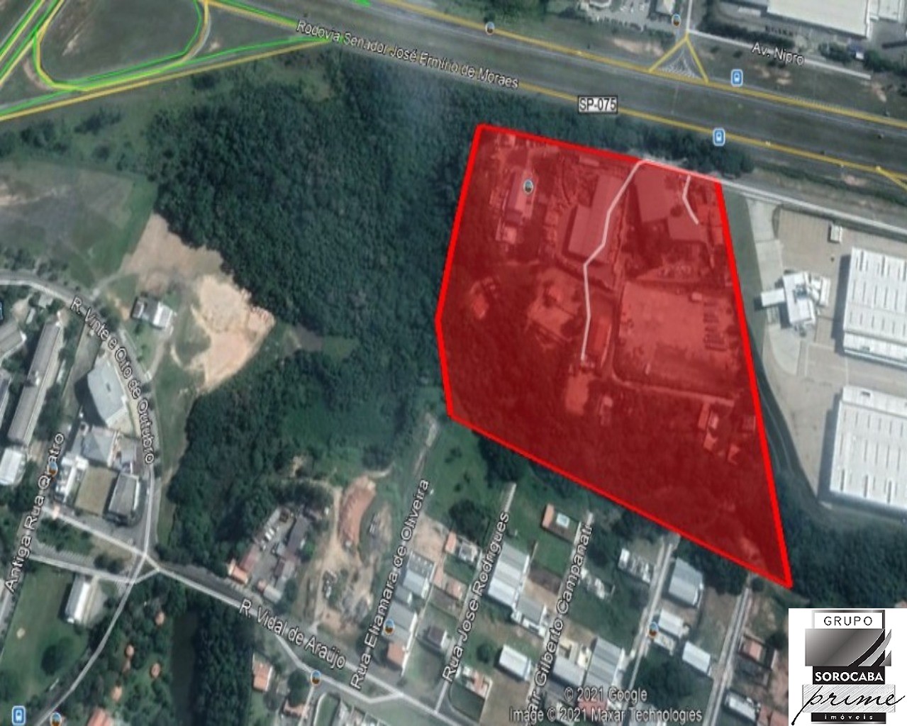 Área na rodovia, 69.949m².