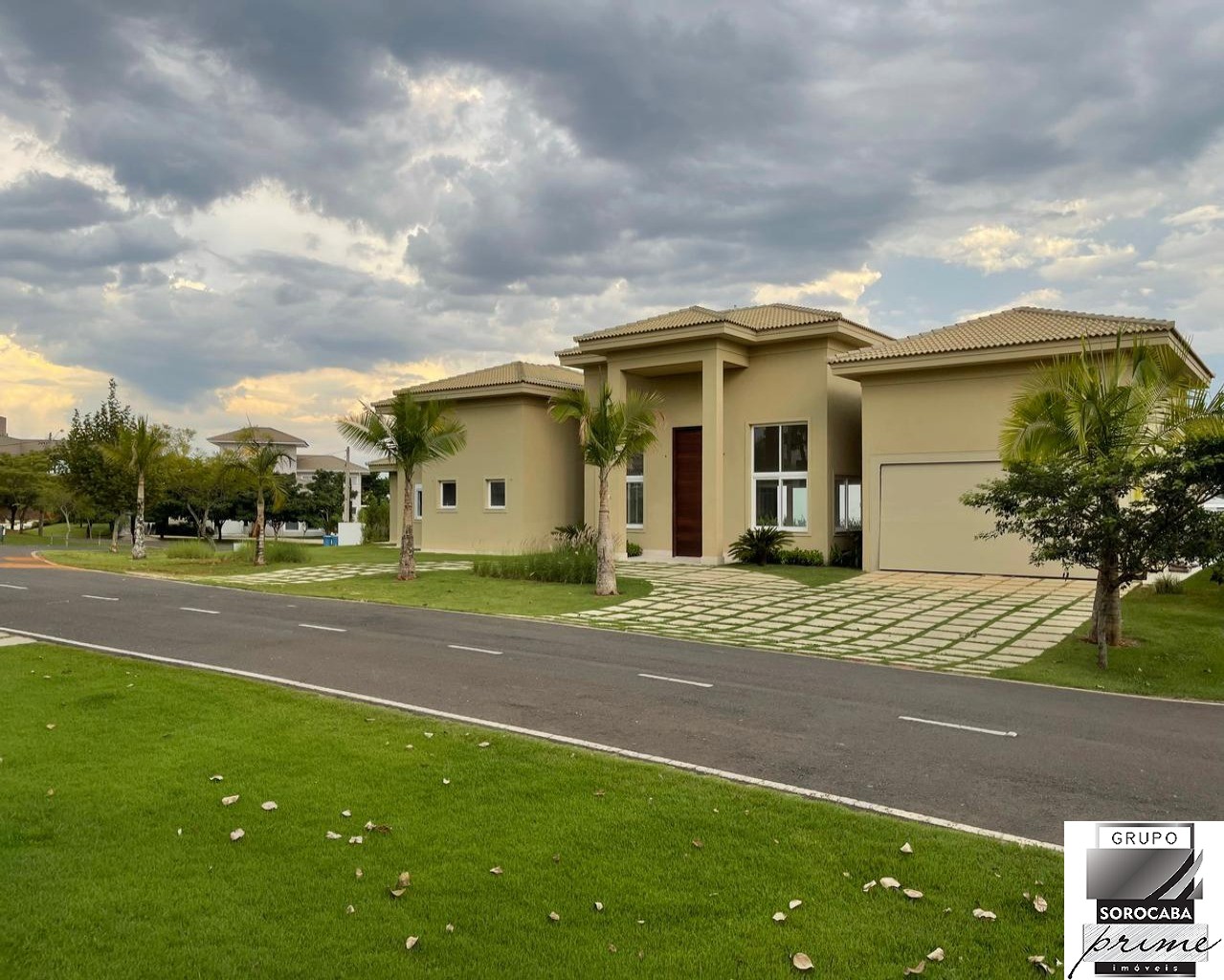 Casa com 4 dormitórios à venda, 395 m² - condomínio lago azu