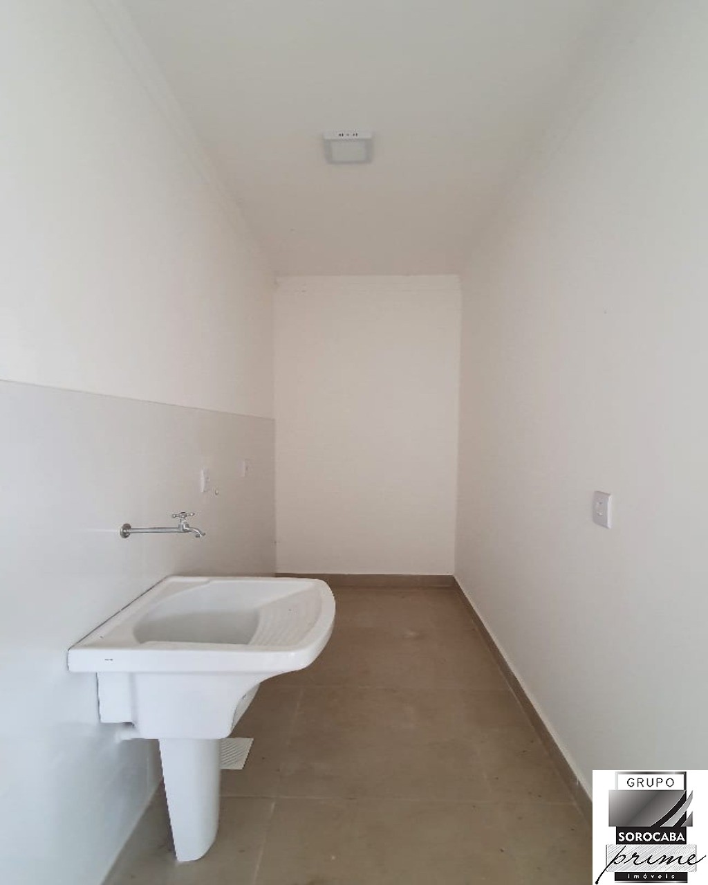 Casa com 3 dormitórios à venda, 170 m² por R$ 850.000 - cond