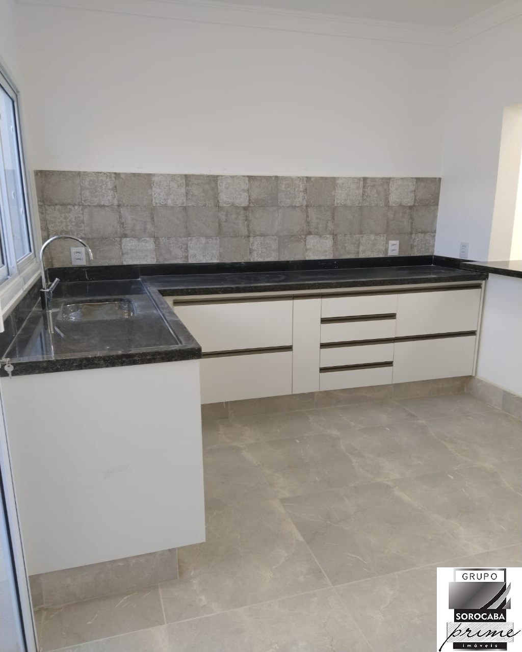 Casa com 3 dormitórios à venda, 106 m² por R$ 495.000 - terr