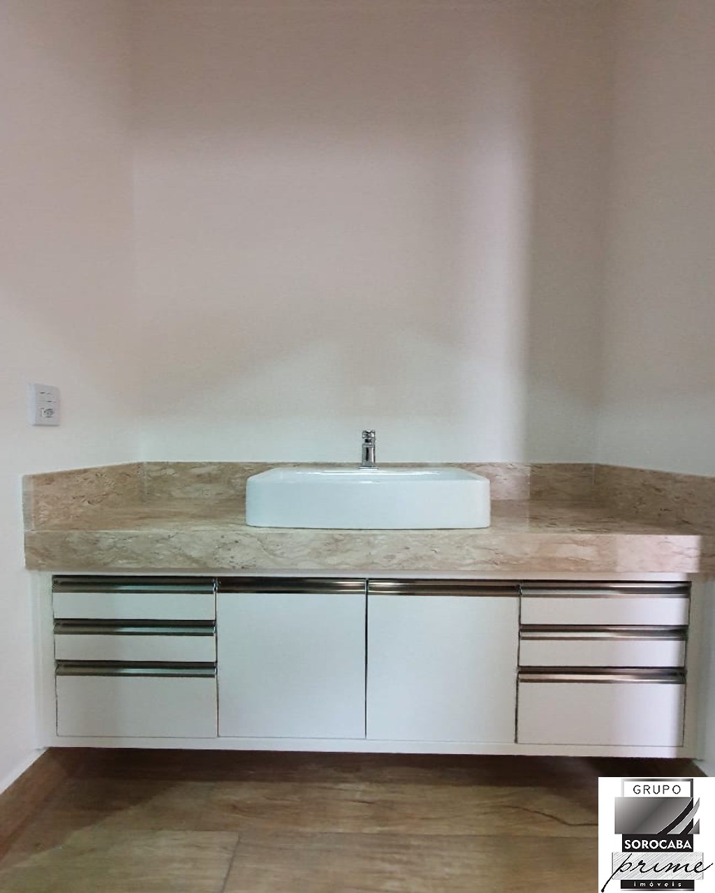 Casa com 3 dormitórios à venda, 170 m² por R$ 850.000 - cond