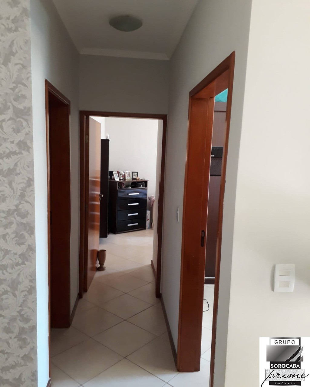 Apartamento com 2 dormitórios à venda, 58 m² por R$ 220.000 