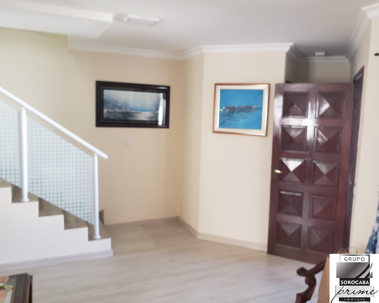 Sobrado com 3 dormitórios à venda, 185 m² por R$ 750.000 - j