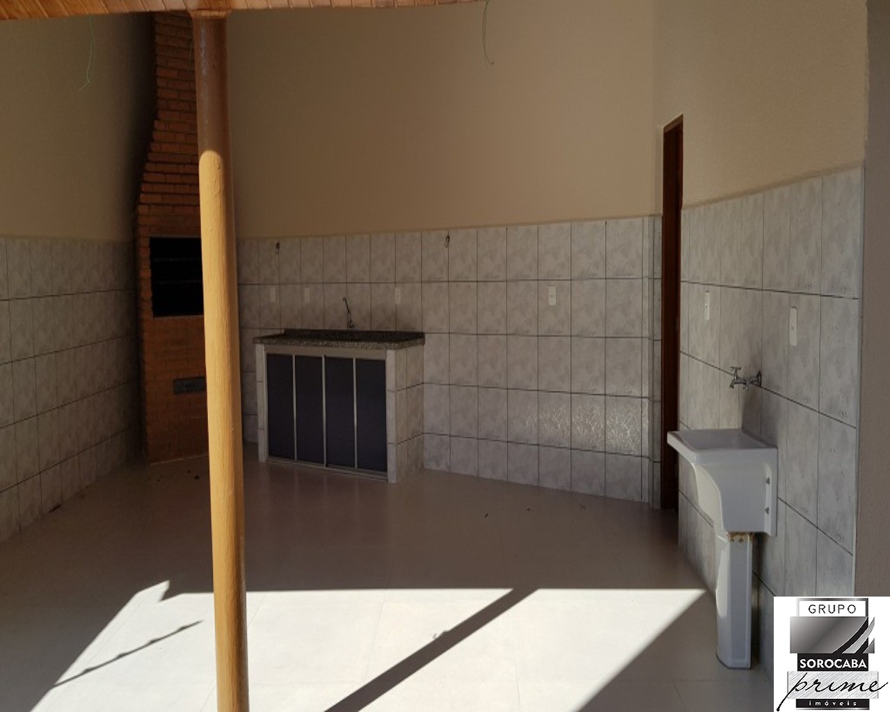 Casa com 3 dormitórios à venda, 248 m² por R$ 800.000 - wane