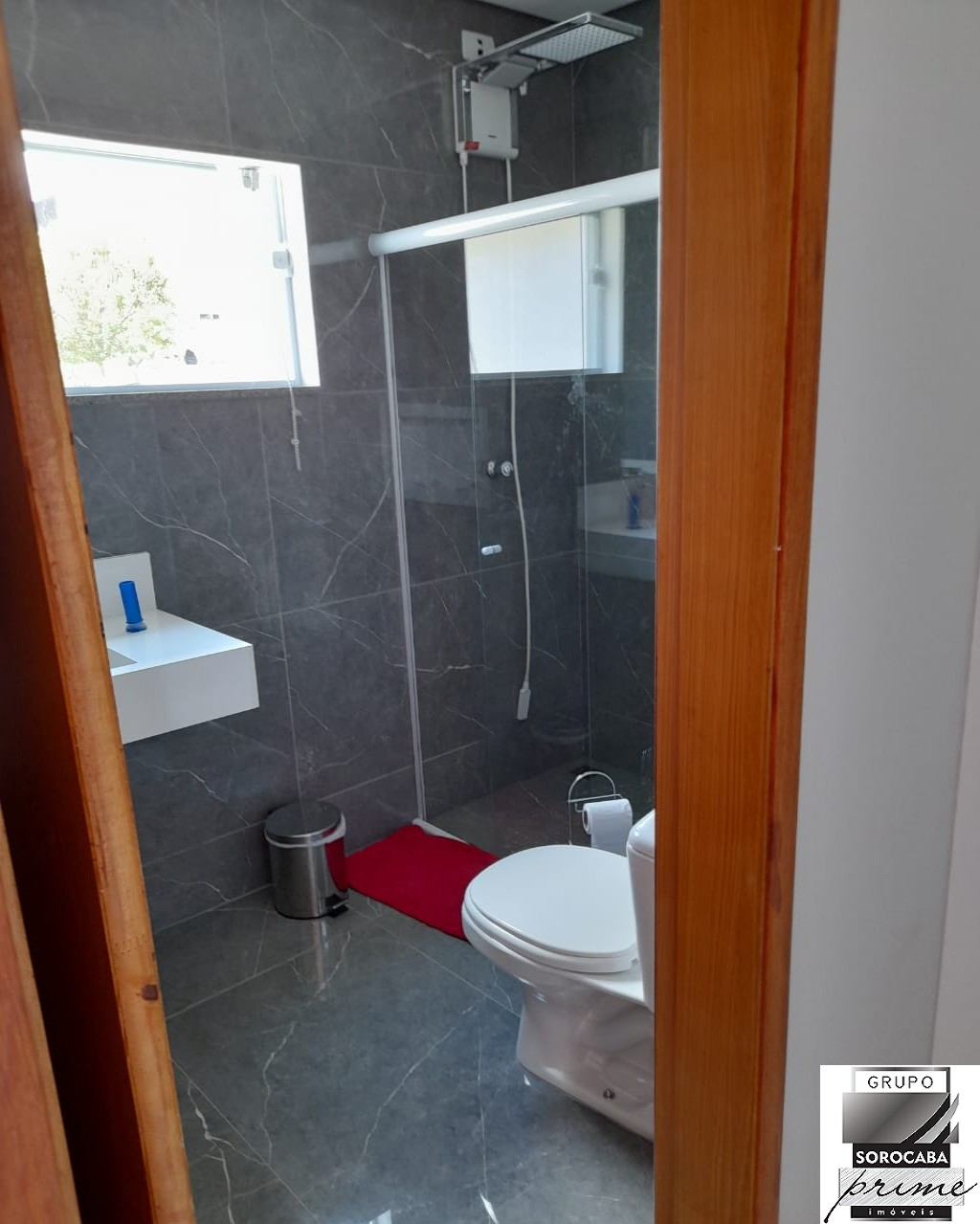 Sobrado com 3 dormitórios à venda, 187 m² por R$ 700.000 - c