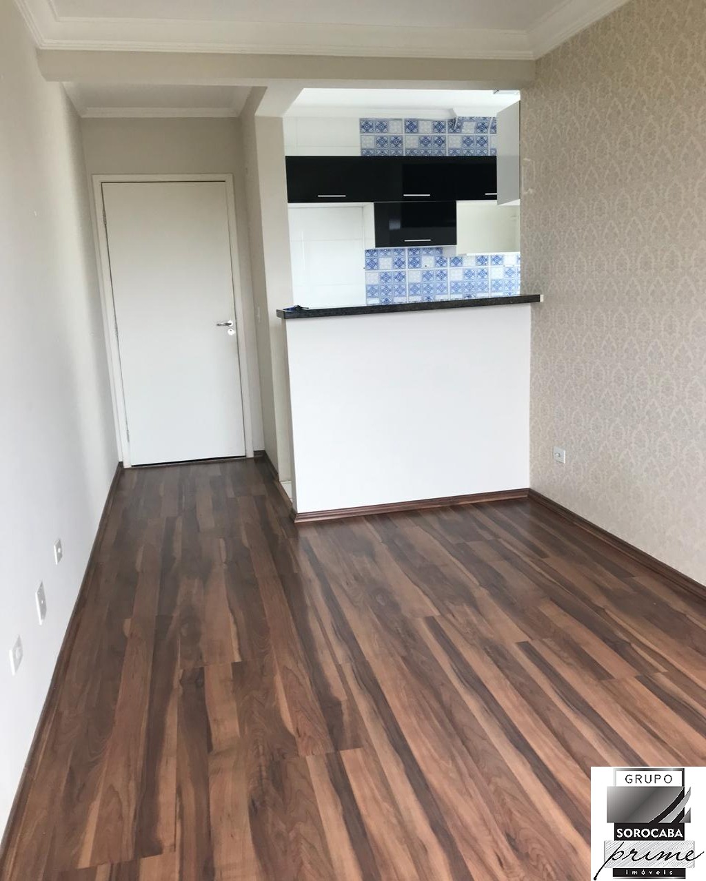 Apartamento com 2 dormitórios à venda, 47 m² por R$ 175.000 