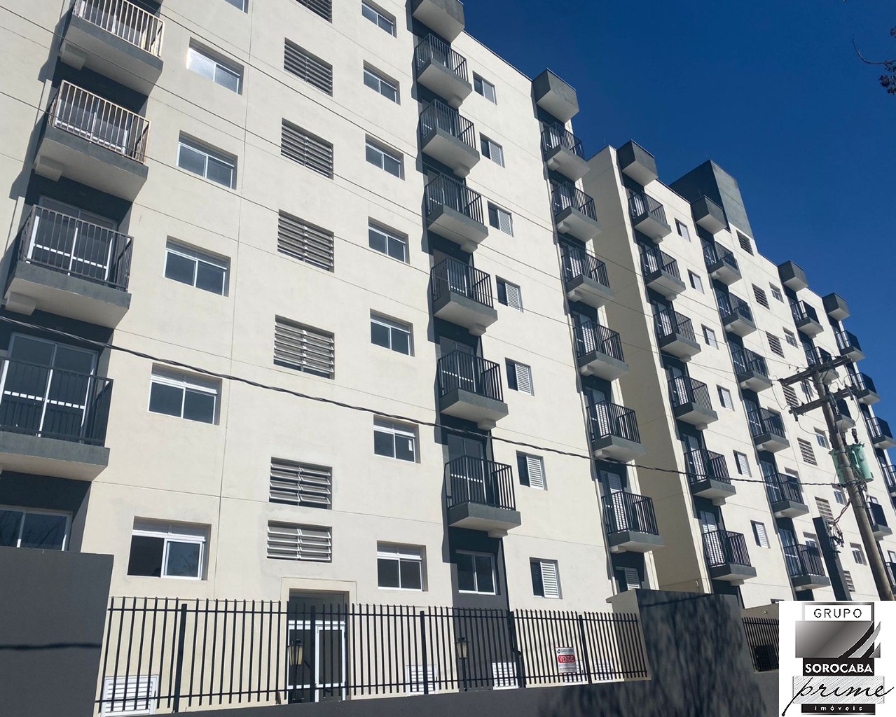 Apartamento com 2 dormitórios à venda, 54 m² por R$ 230.000 