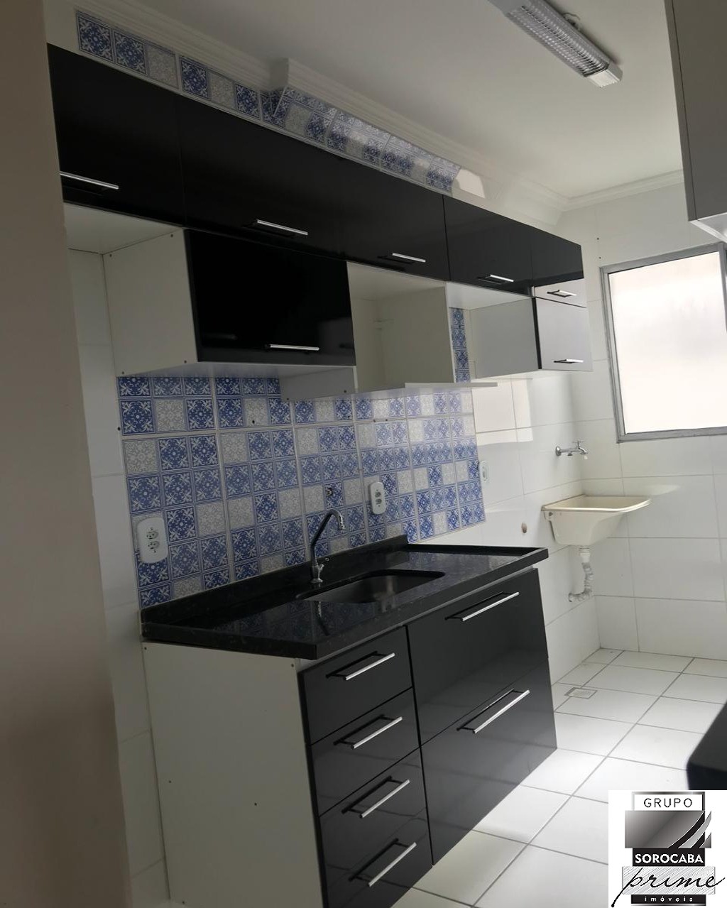 Apartamento com 2 dormitórios à venda, 47 m² por R$ 175.000 