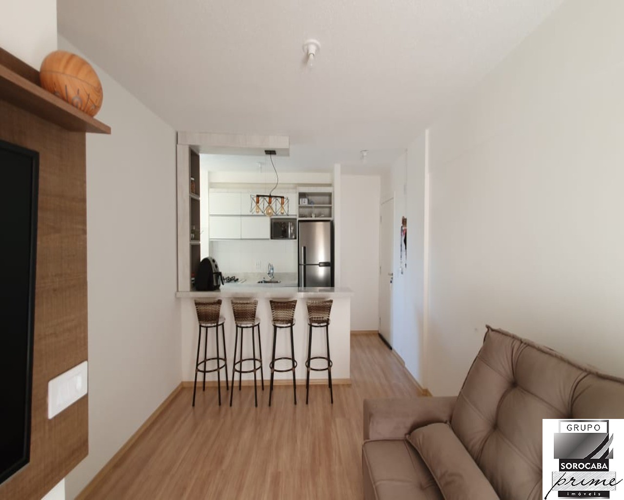 Apartamento com 3 dormitórios à venda, 75 m² por R$ 285.000 