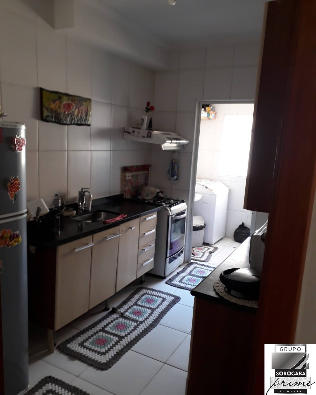 Apartamento com 2 dormitórios à venda, 58 m² por R$ 220.000 
