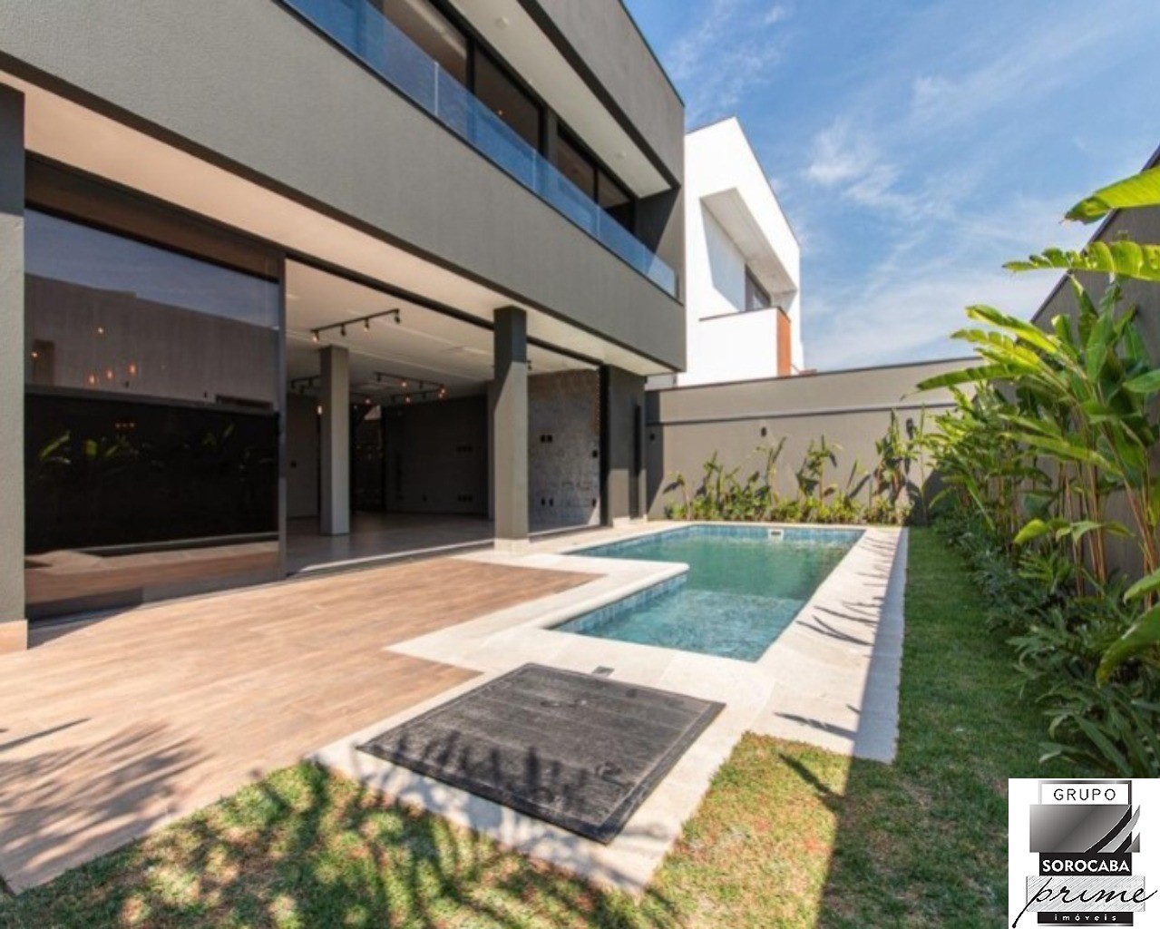 Sobrado com 4 dormitórios à venda, 410 m² por R$ 3.000.000 -