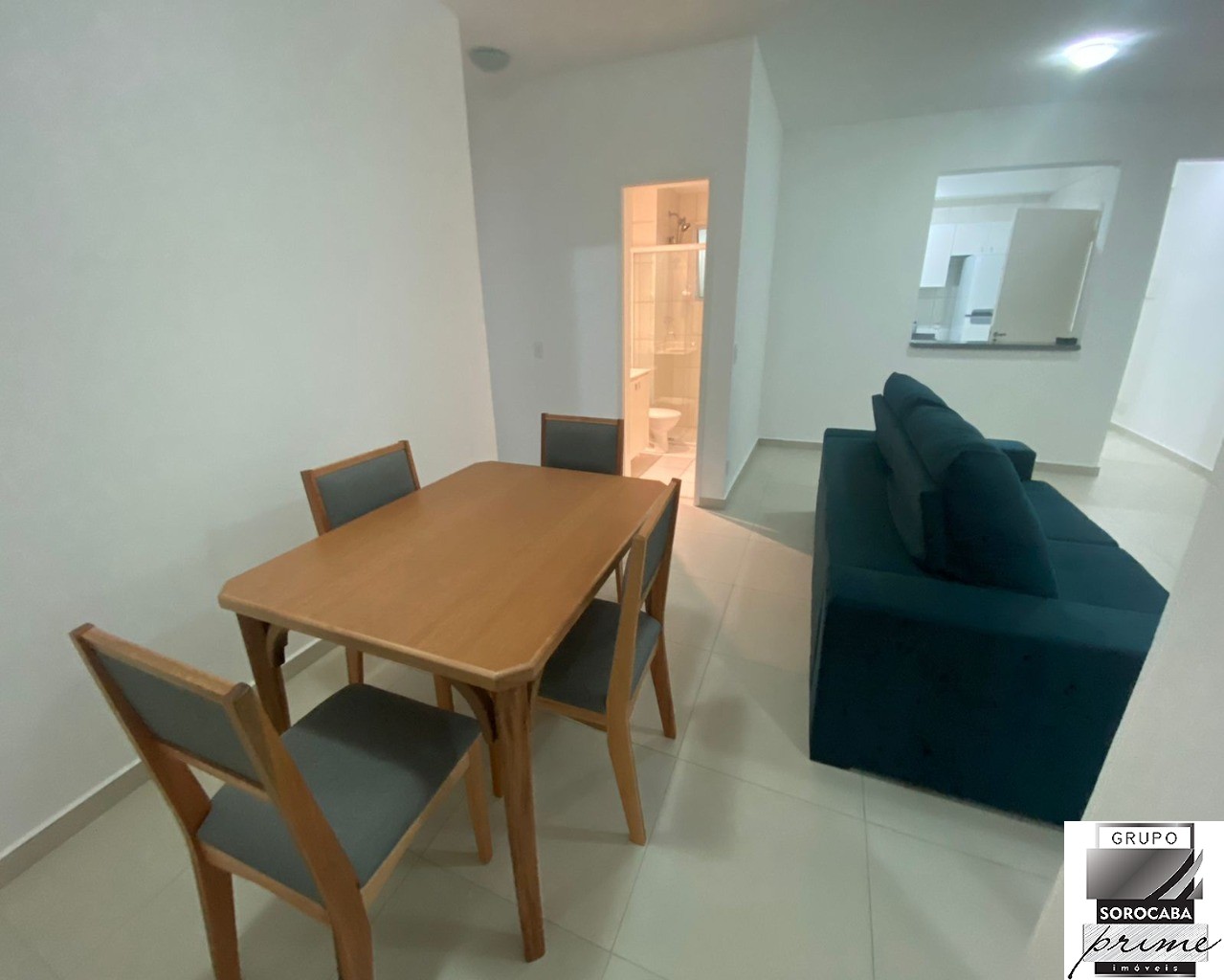 Apartamento com 2 dormitórios para alugar, 85 m² por R$ 2.50