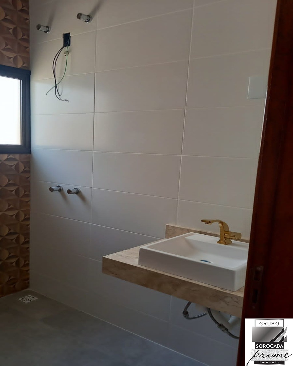 Casa com 3 dormitórios à venda, 164 m² por R$ 899.000 - cond