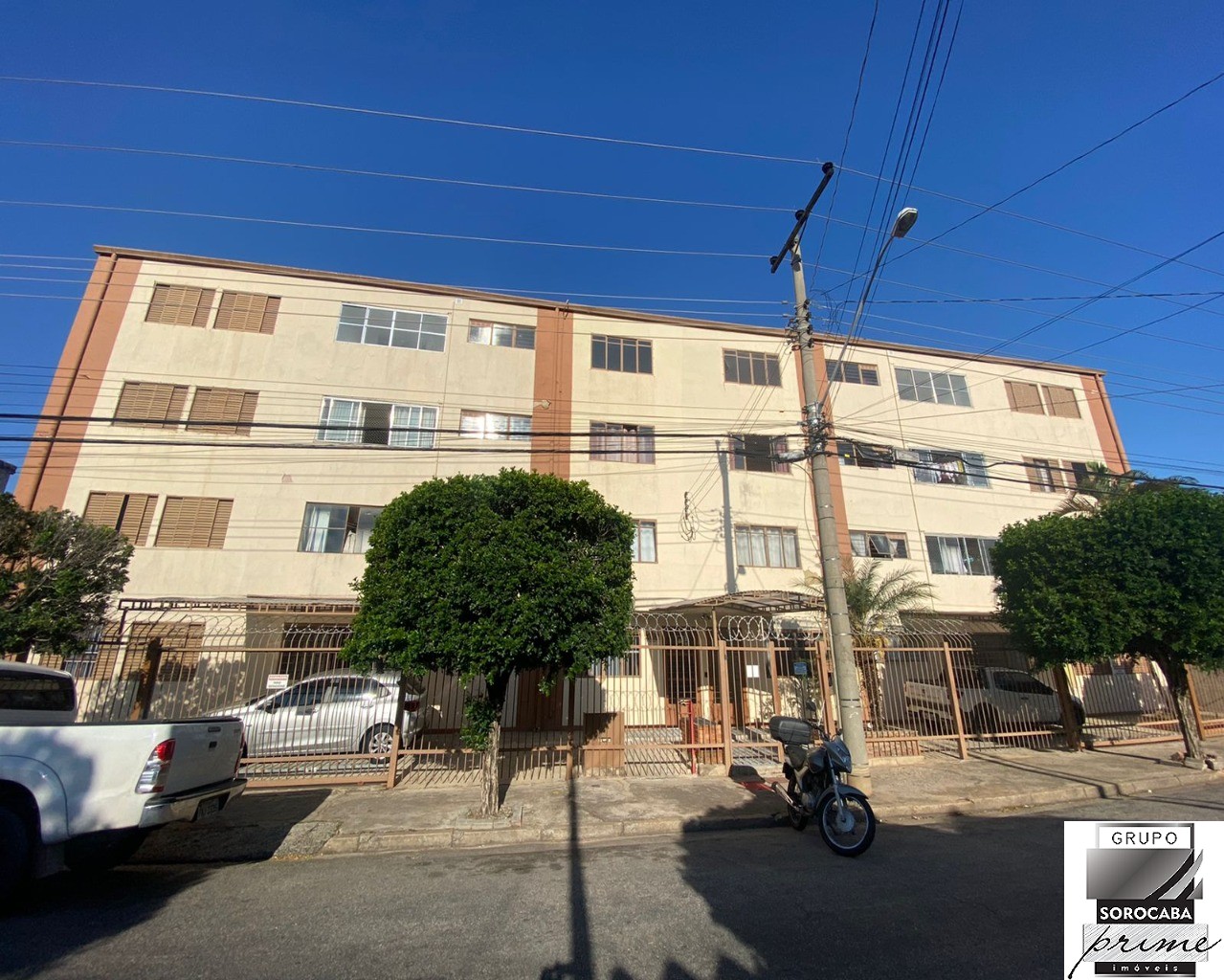 Apartamento com 2 dormitórios à venda, 80 m² por R$ 165.000 