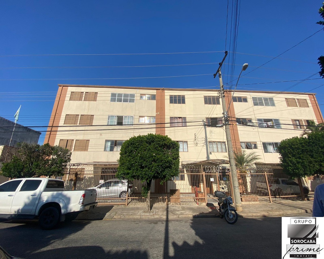 Apartamento com 2 dormitórios à venda, 80 m² por R$ 165.000 