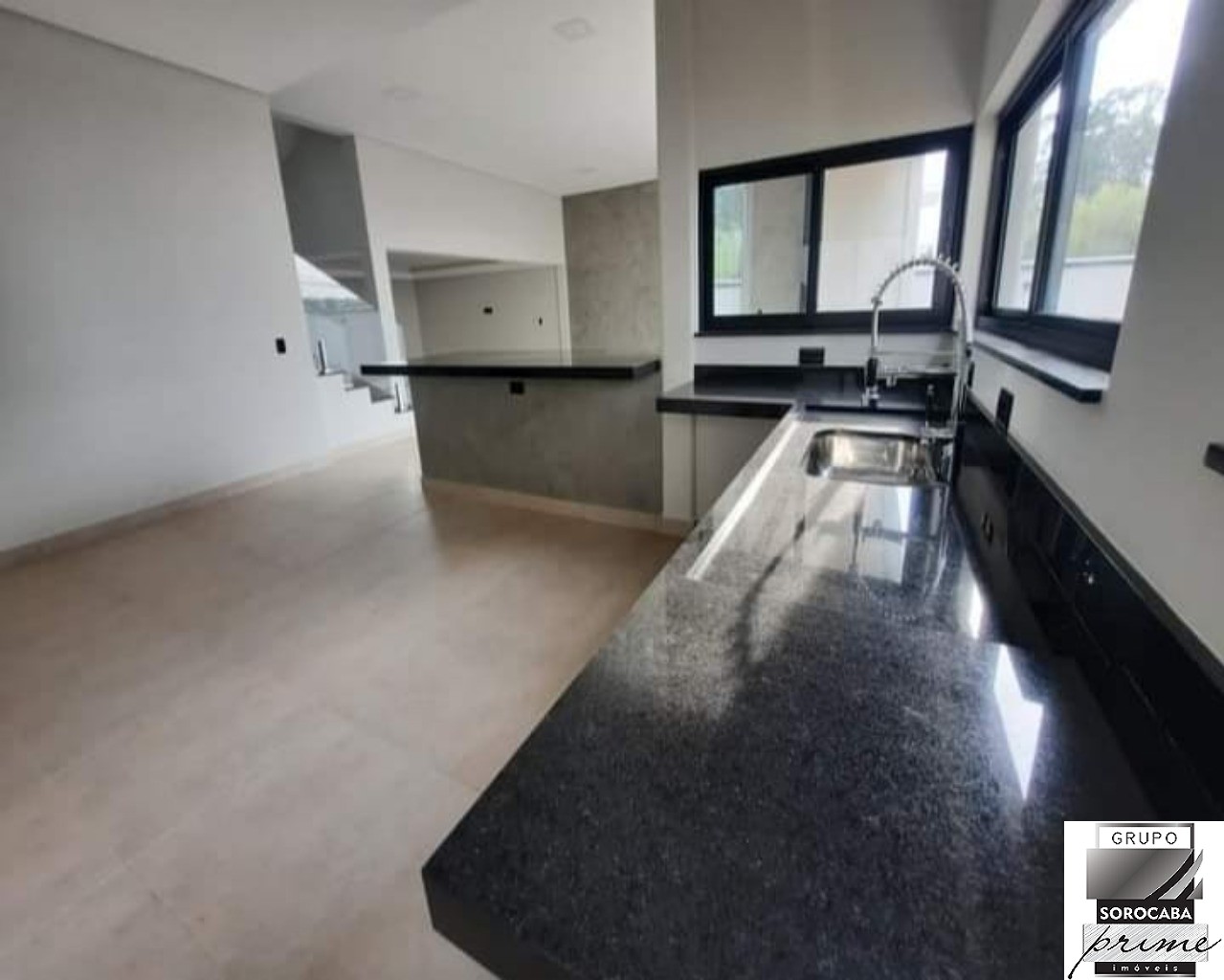 Casa com 3 dormitórios à venda, 295 m² por R$ 1.500.000 - co