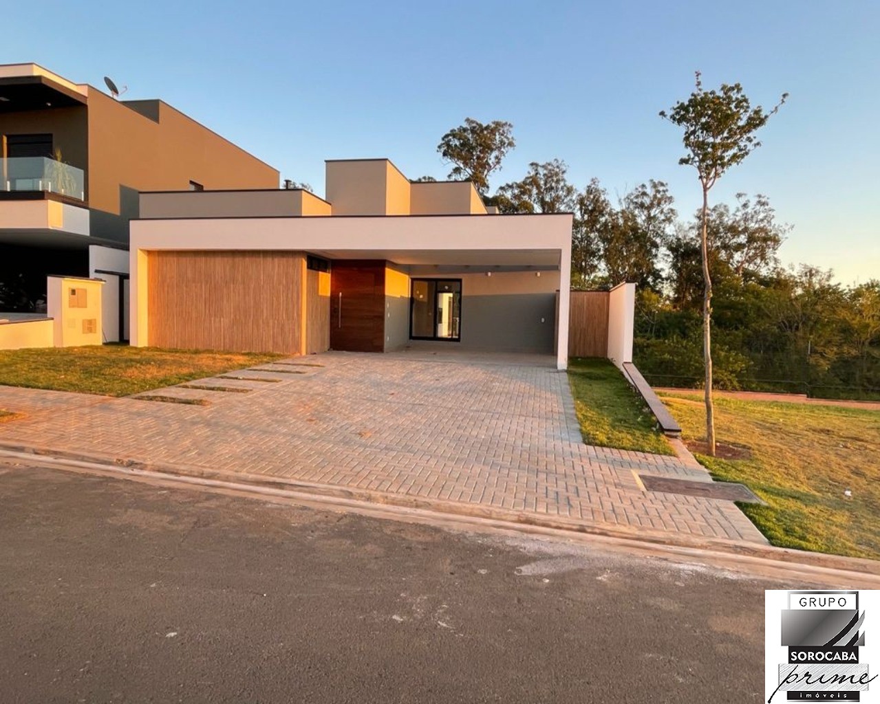 Casa com 3 dormitórios à venda, 230 m² por R$ 1.890.000 - al