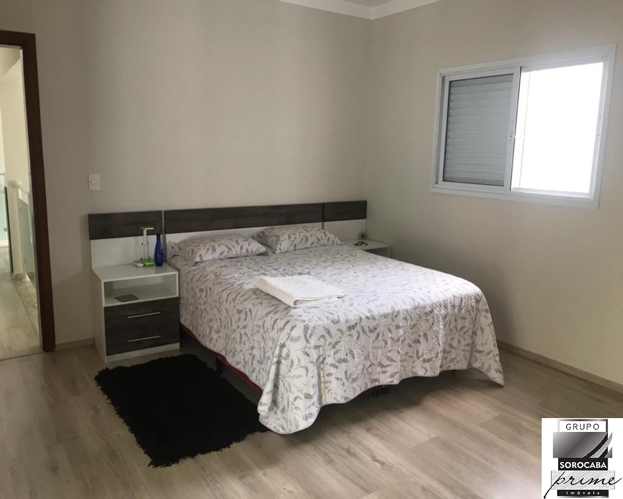 Sobrado com 4 dormitórios à venda, 234 m² por R$ 800.000 - j