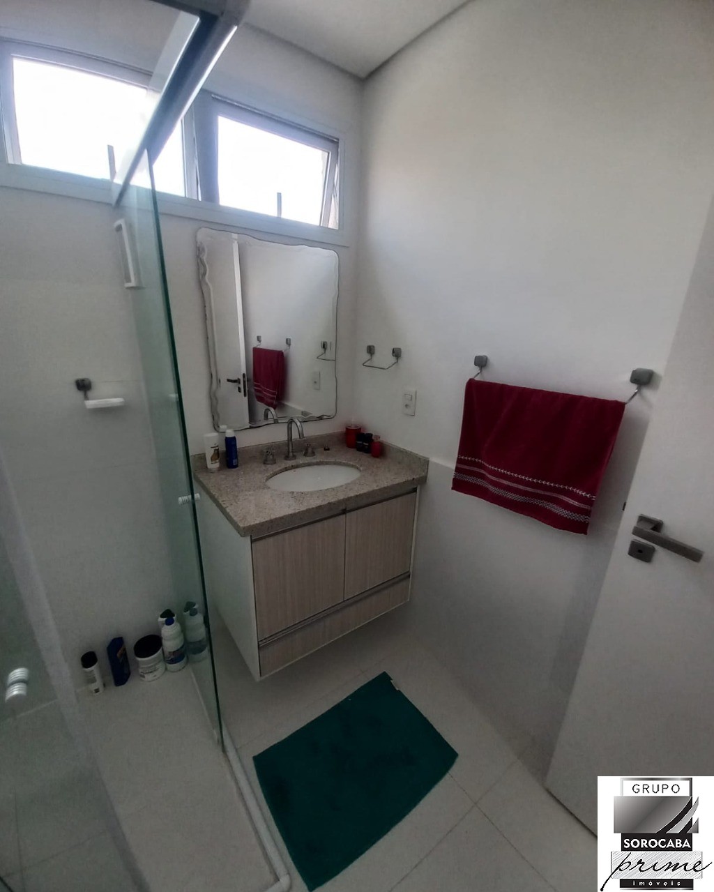 Sobrado com 3 dormitórios à venda, 128 m² por R$ 720.000 - c