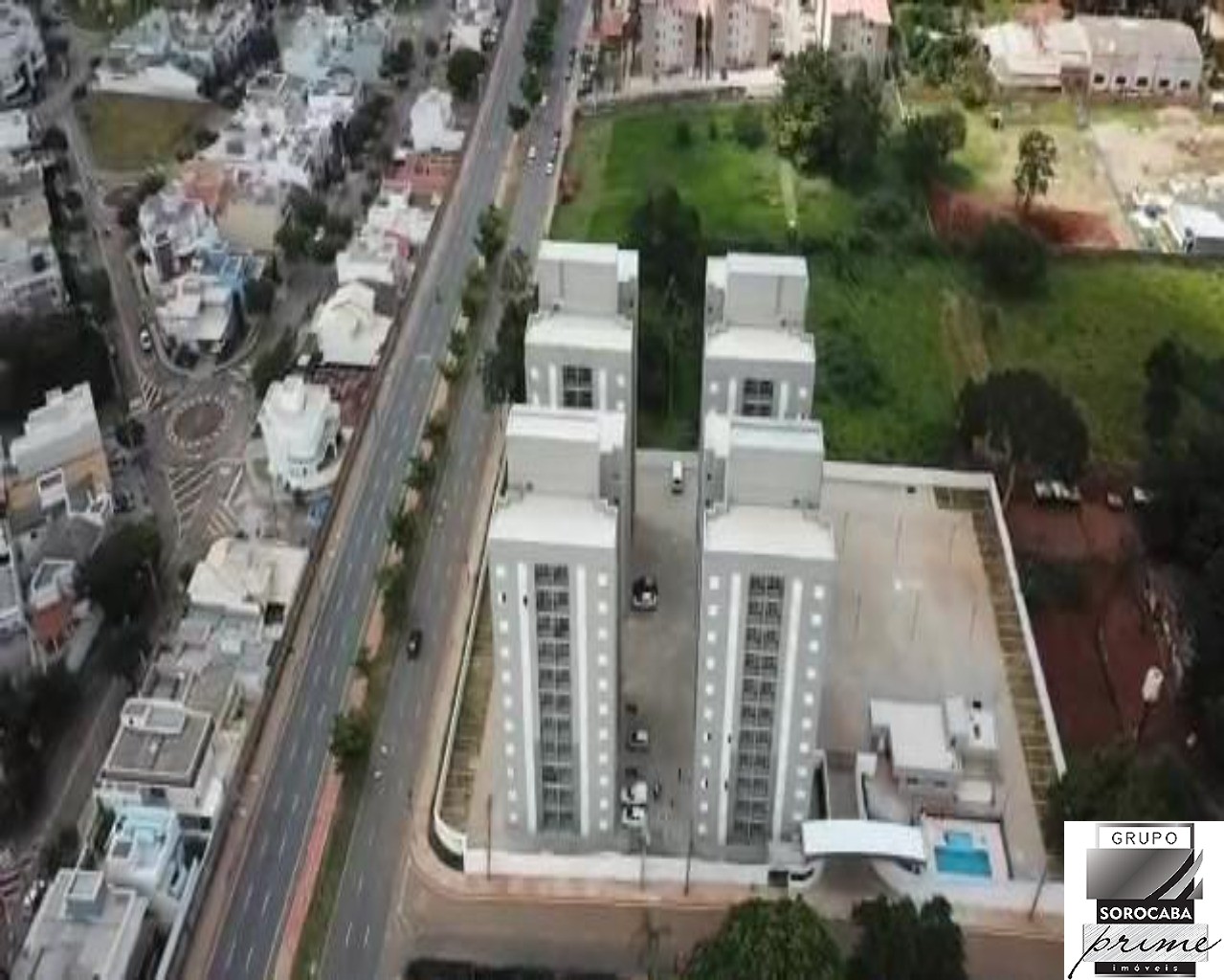Apartamento com 3 dormitórios à venda, 60 m² por R$ 210.000 