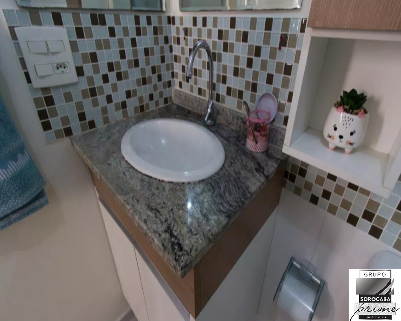 Apartamento com 2 dormitórios à venda, 48 m² por R$ 245.000 