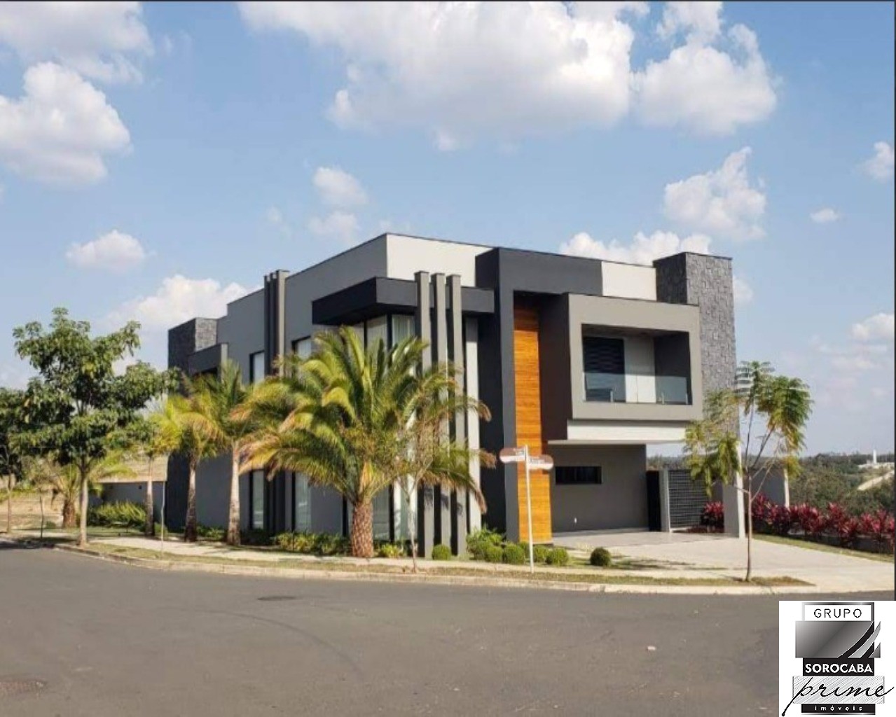 Sobrado com 4 dormitórios à venda, 700 m² por R$ 5.400.000 -