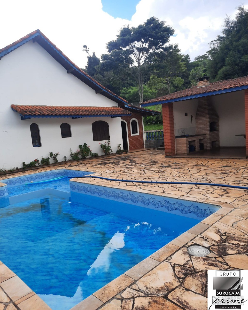 Sítio com 3 dormitórios à venda, 12000 m² por R$ 550.000 - r