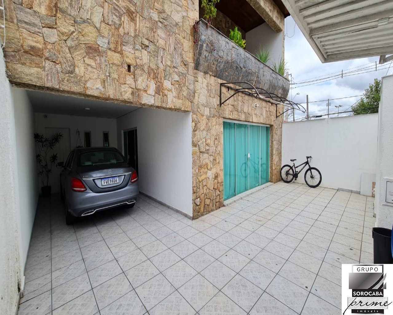 Casa com 3 dormitórios à venda, 500 m² por R$ 700.000 - cent