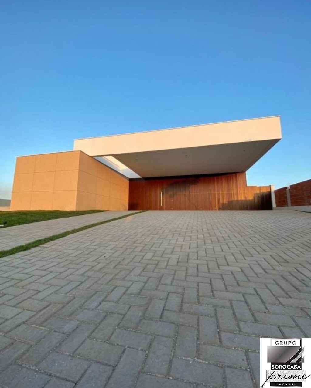Casa com 3 dormitórios à venda, 261 m² por R$ 1.800.000 - al