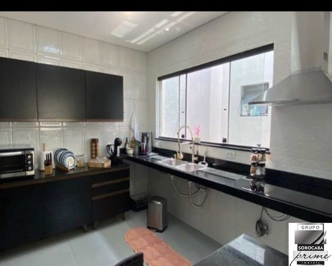Sobrado com 2 dormitórios à venda, 310 m² por R$ 745.000 - j