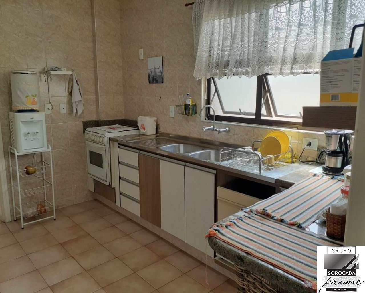 Apartamento com 3 dormitórios à venda, 155 m² por R$ 680.000