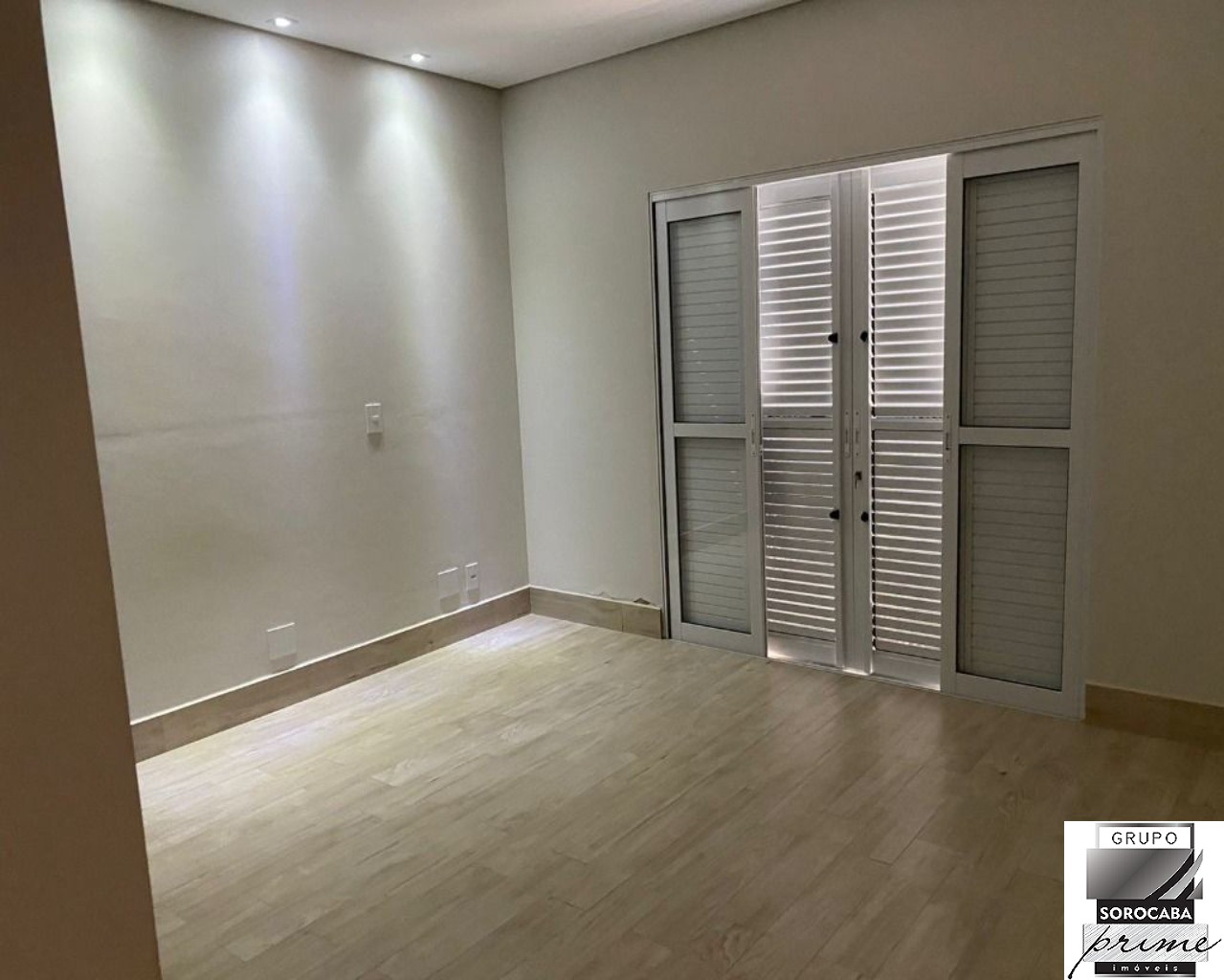 Casa com 4 dormitórios à venda, 396 m² por R$ 1.800.000 - ja