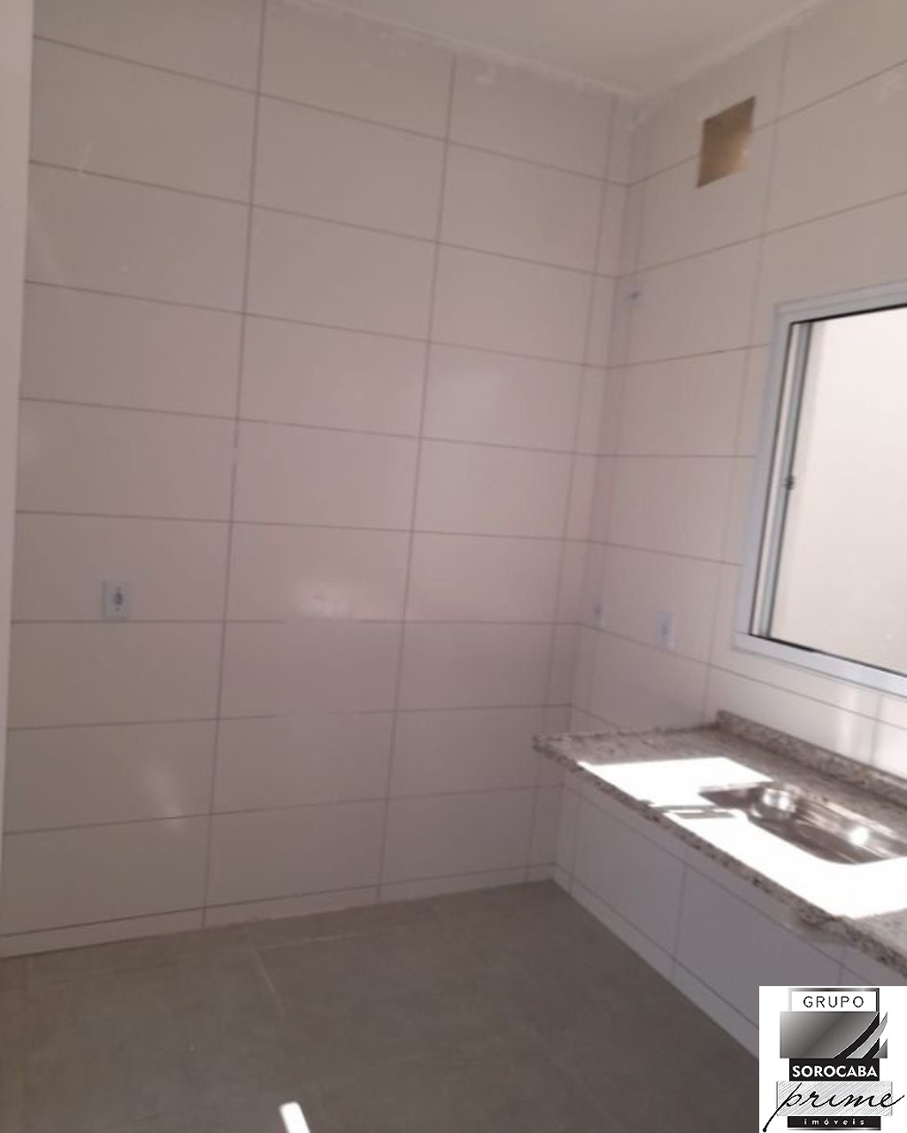 Casa com 2 dormitórios à venda, 50 m² por R$ 175.000 - jardi