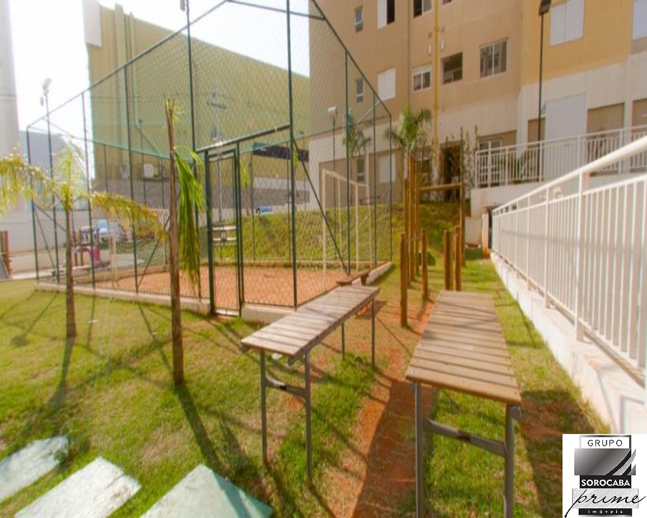 Apartamento com 2 dormitórios à venda, 49 m² por R$ 275.000 