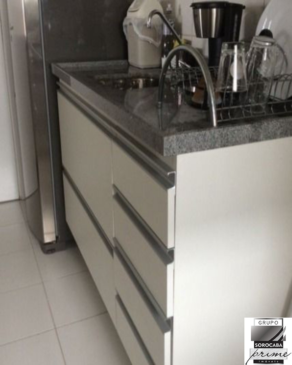 Apartamento com 2 dormitórios à venda, 80 m² por R$ 430.000 