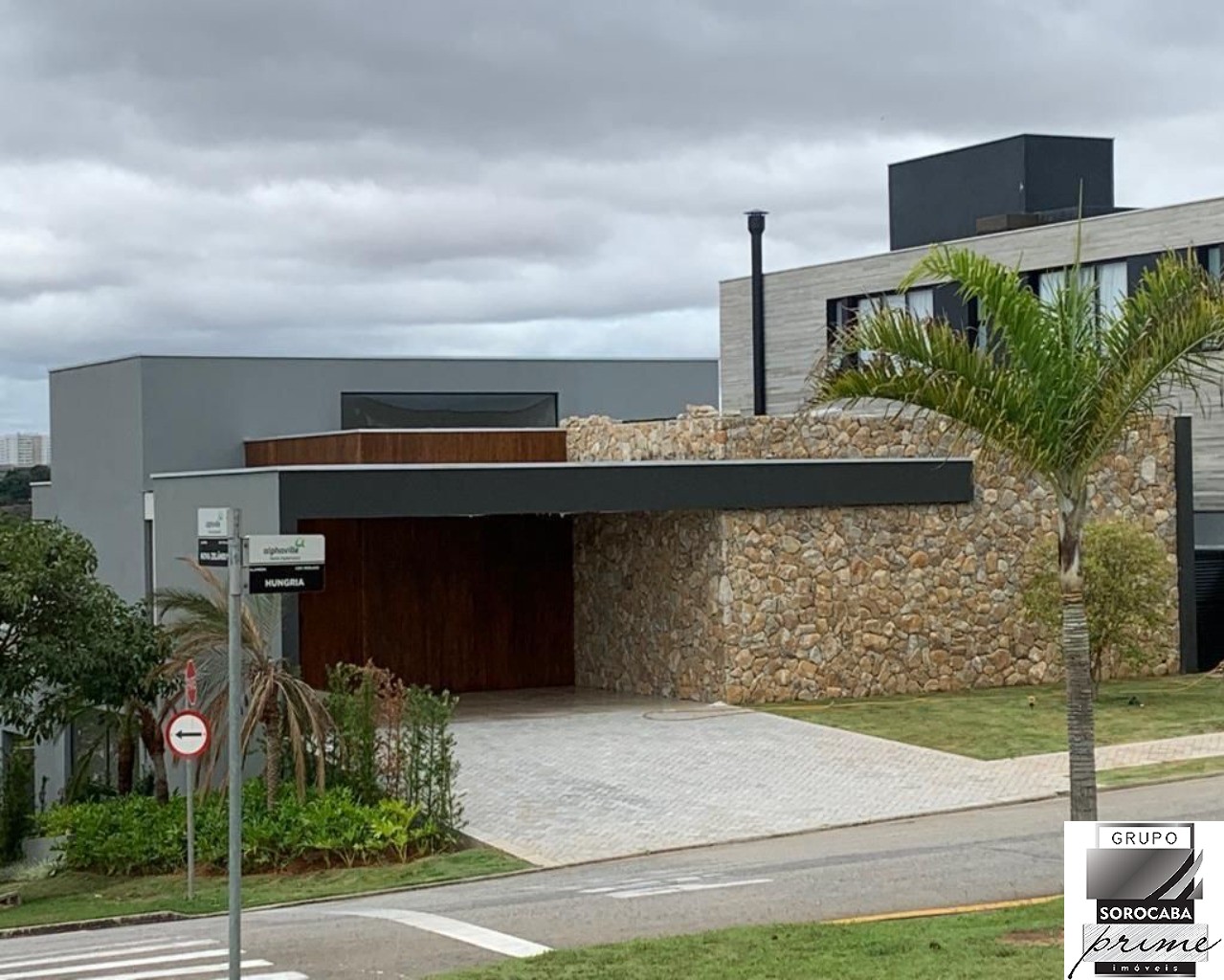 Casa com 4 dormitórios à venda, 360 m² por R$ 2.980.000 - al