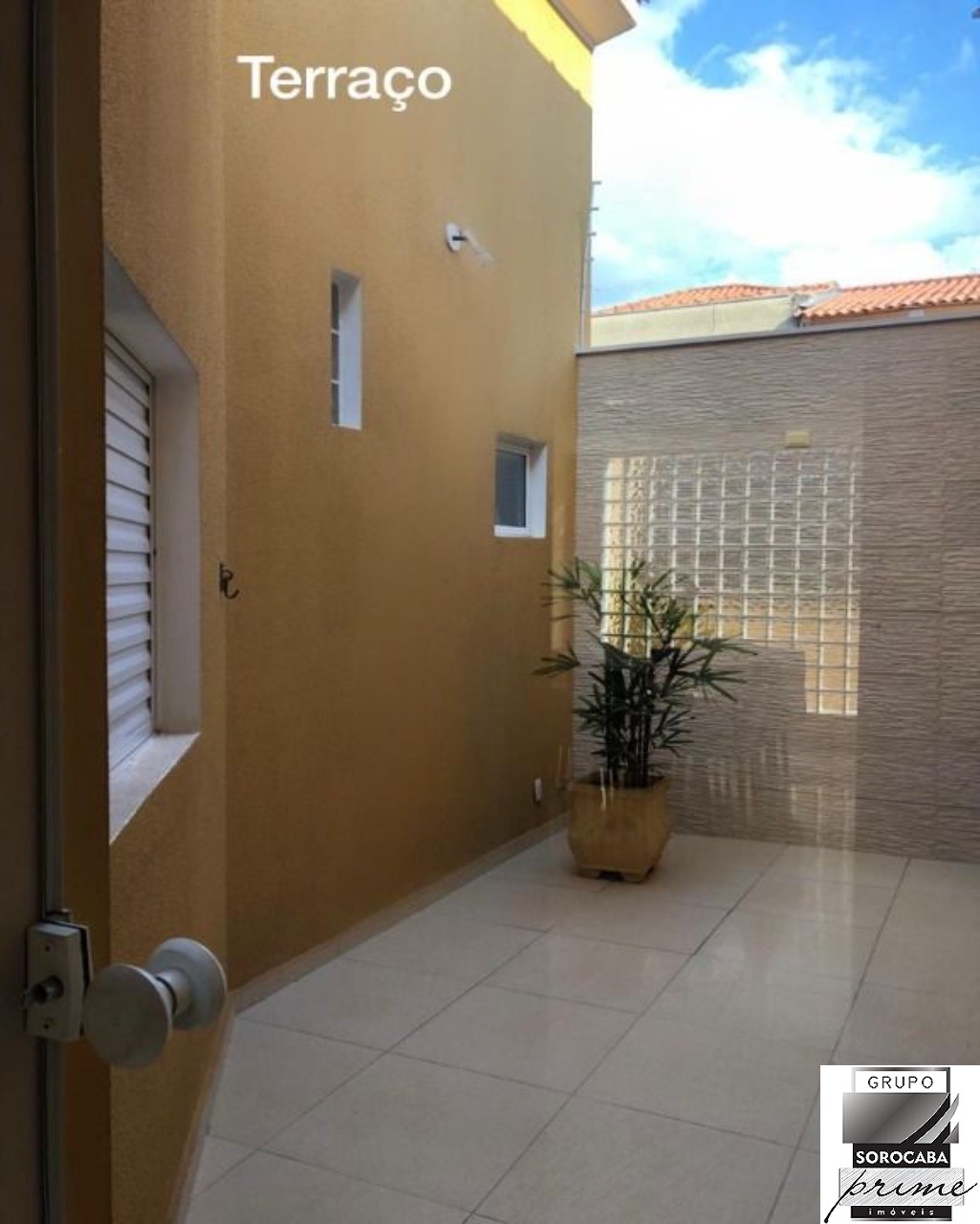 Casa com 3 dormitórios à venda, 300 m² por R$ 1.200.000 - ja