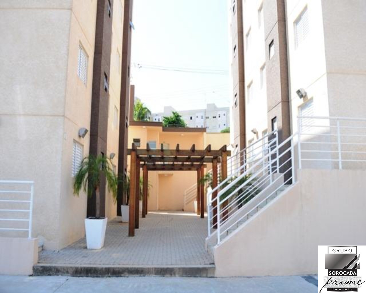 Apartamento com 2 dormitórios à venda, 52 m² por R$ 280.000 